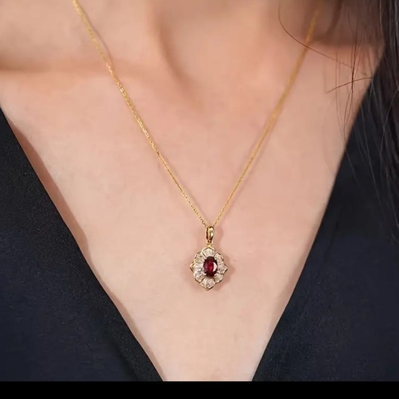 Elegant Gold and Red Jewelry Set Necklace and Earrings - Picture 2 of 12